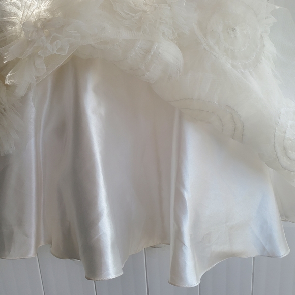 SATIN ROUGE, Beautiful Retro Knee length Wedding, Prom, Party Dress - Picture 14 of 15